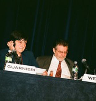 Emilia Guarnieri e Joseph Weiler <br>durante la presentazione.