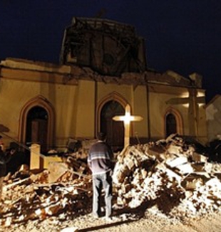 Una chiesa distrutta dal sisma, a Concepción. 