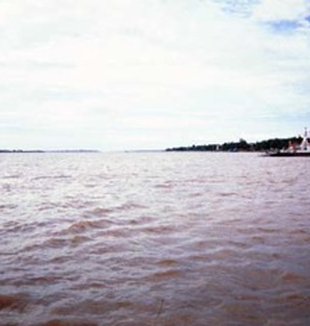 Il fiume Mekong visto da Neak Luang.