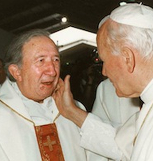 Don Giussani con Giovanni Paolo II.