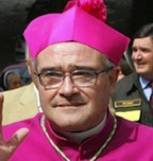 L'arcivescovo Luigi Negri.