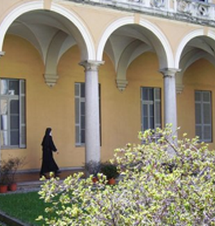 Il chiostro del convento di via Bellotti a Milano.