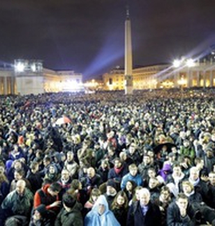 San Pietro la prima sera del Conclave.