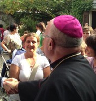 Diego Coletti, vescovo di Como, in visita a Cometa.