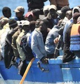 Migranti a Lampedusa.
