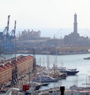 L'istituto Nautico di Genova sulla sinistra.