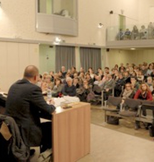 La presentazione del libro "Vita di don Giussani" <br>al Liceo Carducci di Milano.