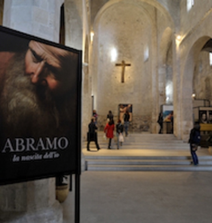 La mostra "Abramo, la nascita dell'io"<br> in Santa Maria della Piazza, Ancona.