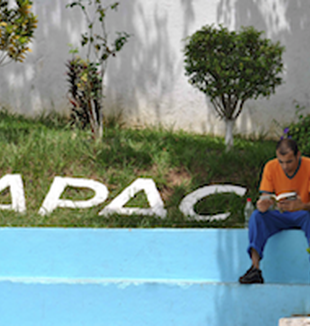 Un detenuto nelle carceri Apac, Brasile. 