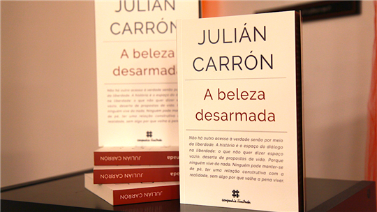 ''A beleza desarmada'', traduzione portoghese del libro di Julián Carrón