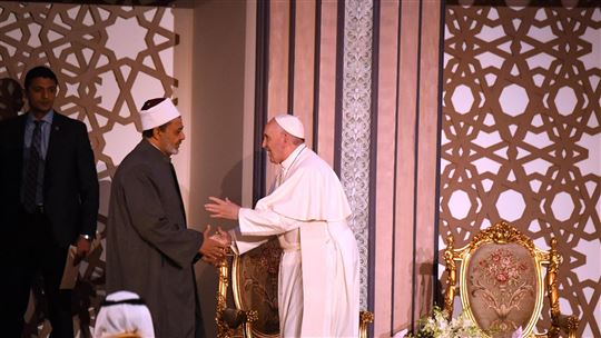 Papa Francesco al Cairo con l'imam di al Azhar