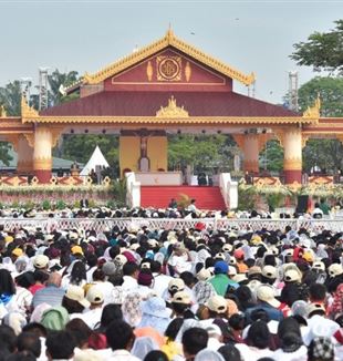 La messa di papa Francesco a Yangon, Myanmar