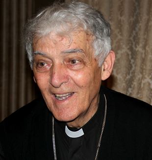 Il cardinale Edoardo Menichelli