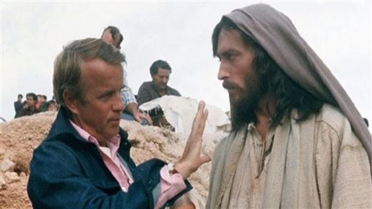Zeffirelli e Robert Powell sul set di ''Gesù di Nazareth''