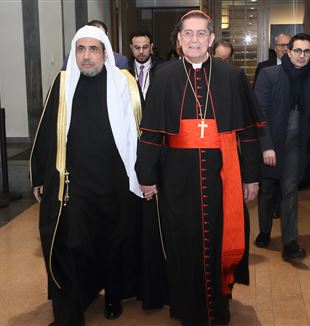 Muhammad Bin Abdul Karim Al-Issa e il cardinale Miguel Àngel Ayuso Guixot