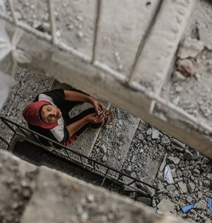 In una casa di Gaza (©Mahmoud Issa/SIPA-USA/Mondadori Portfolio)