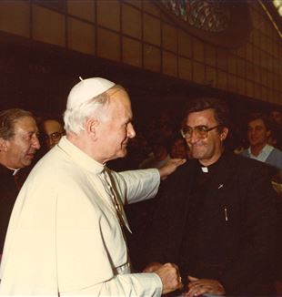 Don Roberto Marchesoni con Giovanni Paolo II e don Giussani