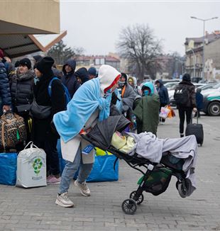 Profughi ucraini alla stazione di Przemyśl (Foto: © Hesther Ng/ZUMA Press/ANSA)