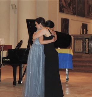 I due soprani alla fine del concerto