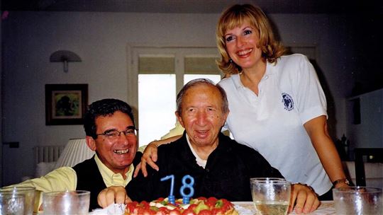 Jone Echarri con suo marito, Jesús Carrascosa, al 78° compleanno di don Giussani