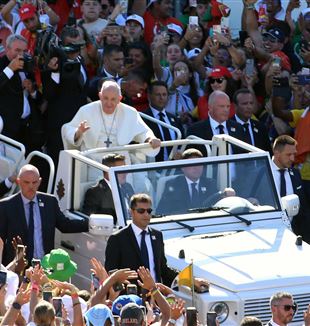 Il Papa a Lisbona (Catholic Press Photo)