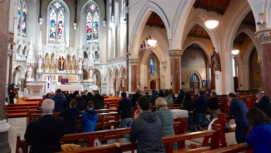 La messa a Dublino con monsignor Diarmuid Martin