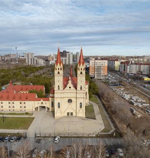 La cattedrale di Karaganda, intitolata alla Madonna di Fatima (Wikimedia Commons)