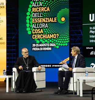 L'incontro inaugurale con il cardinale Pizzaballa (Foto Meeting Rimini)