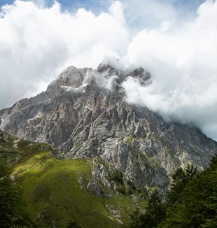 Il Gran Sasso (Foto Unsplash/Lorenzo Lamonica)